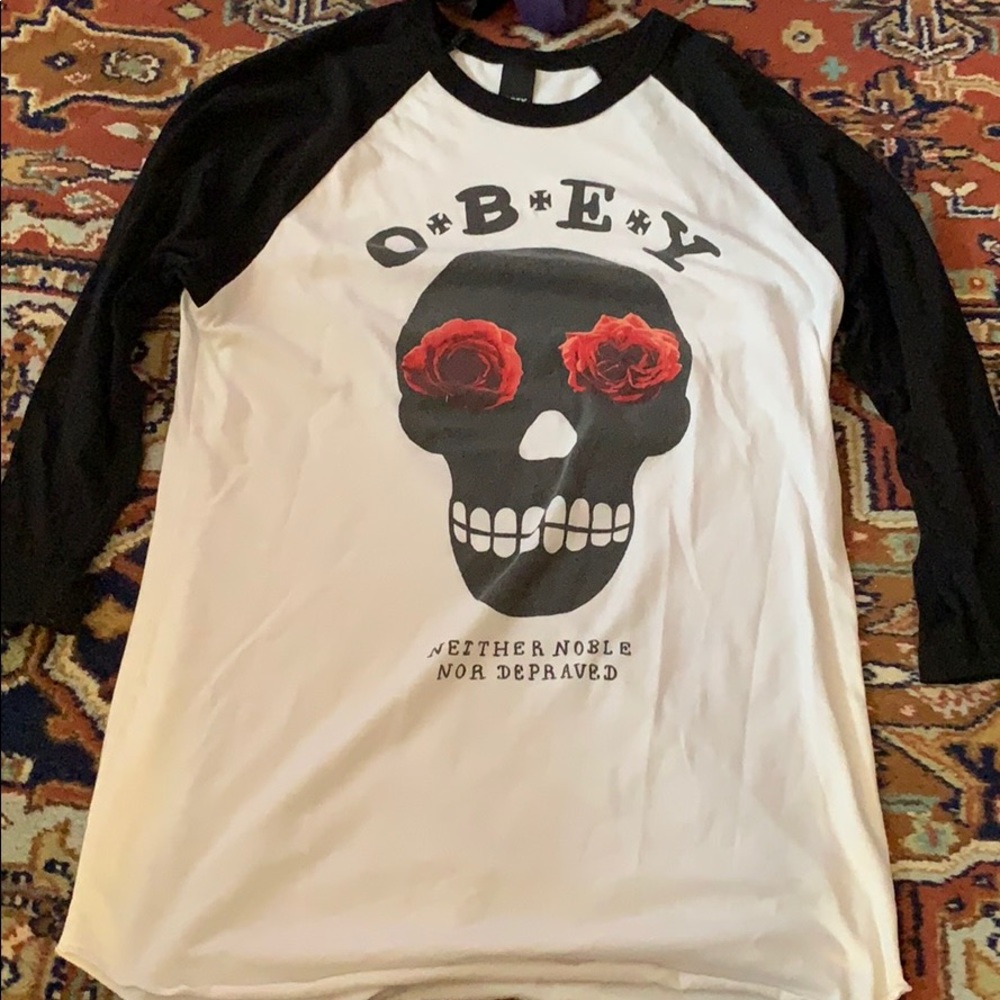 Obey quarter sleeve tee